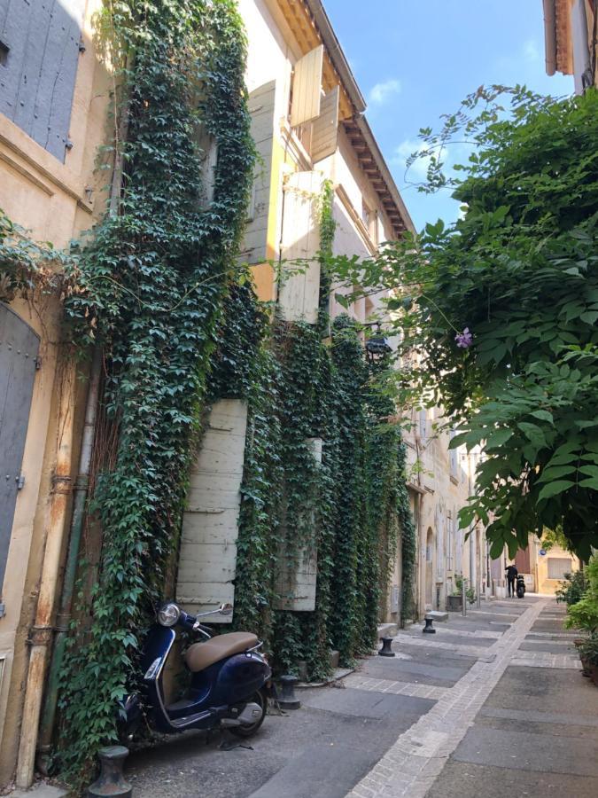 Studio De Charme A La Roquette Arles Exteriör bild